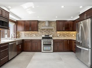 84 Gotham Ave, Brooklyn, NY 11229