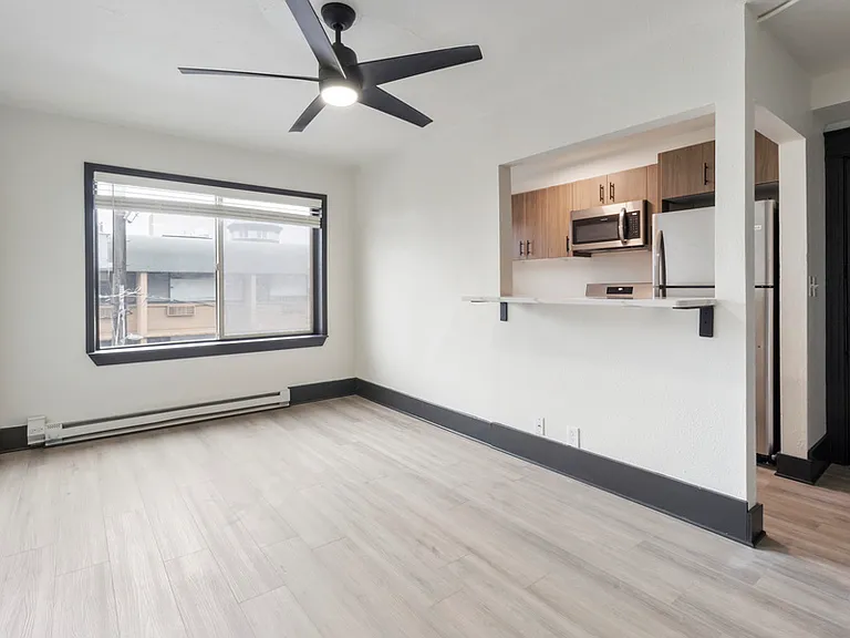 Lauriston Apartments — Photo 11