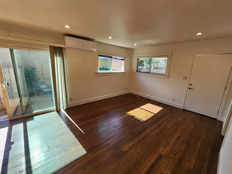 6635 Irvine Ave #2 — Photo 9