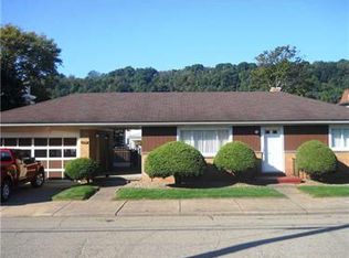 1458 4th Ave, New Brighton, PA