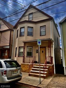 85 Somme St, Newark, NJ, 07105