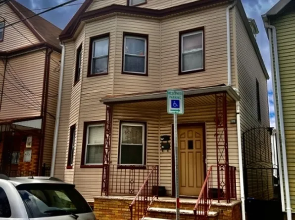 85 Somme St, Newark City, NJ 07105