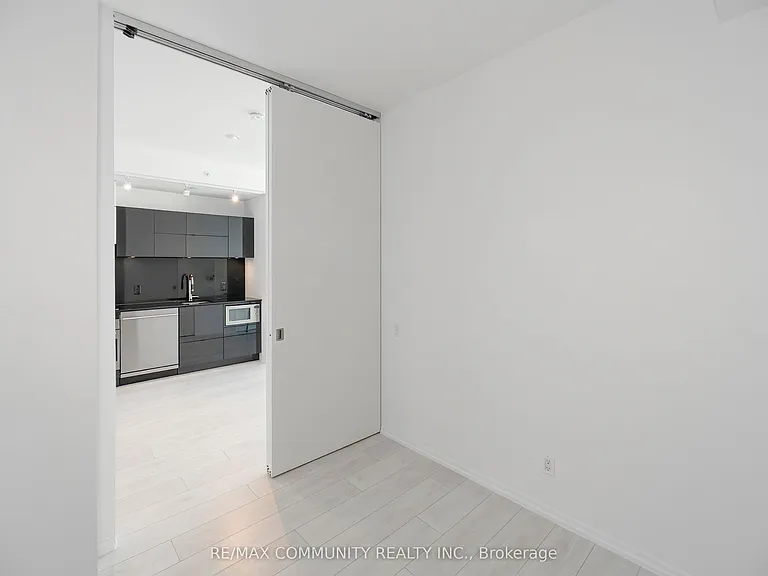 125 Peter St #2603 — Photo 9