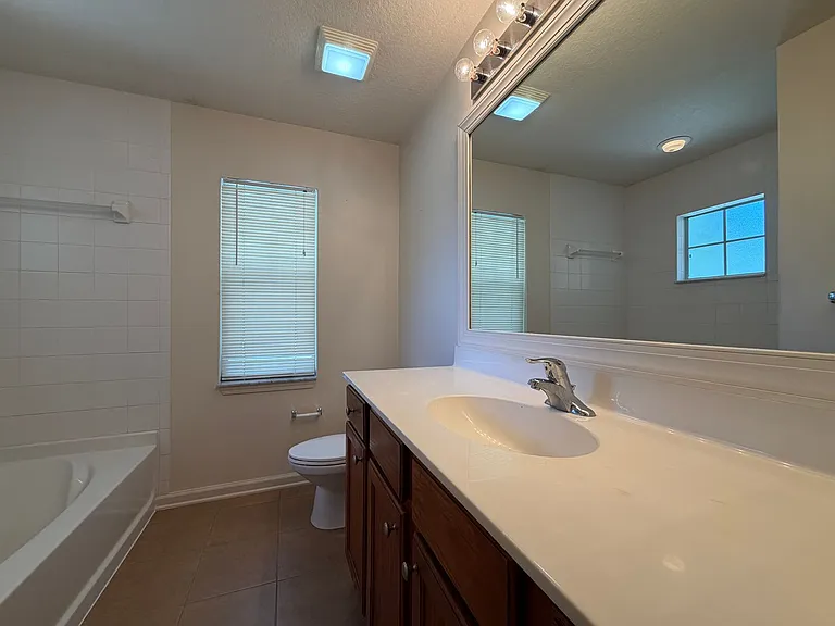 8550 Argyle Business Loop #301 — Photo 13