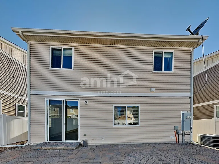 5550 N Lisbon St — Photo 18