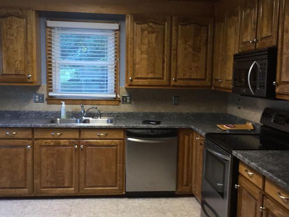 5th image of 105 Quincy Dr #12