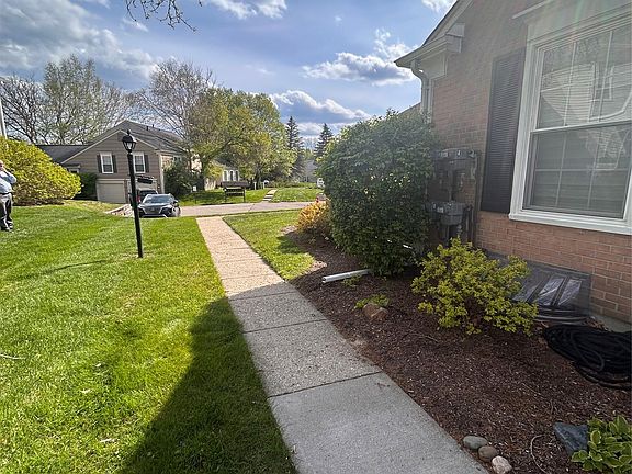 4th image of 1466 Knights Ridge Ct