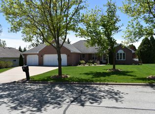 1792 Corvallis Ct, De Pere, WI 54115