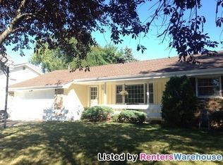 7200 Dallas Rd, Brooklyn Center, MN 55430