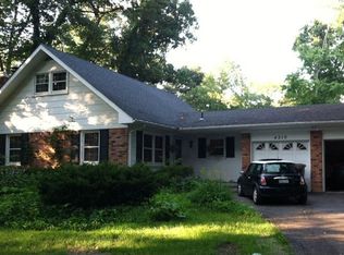 4510 Oakestia St, Commerce Township, MI 48382