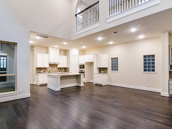 5th image of 5126 Galahad Ct