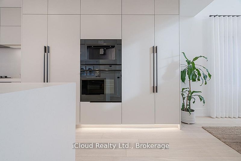 Burlington House for rent - 5 Bedrooms — photo 10