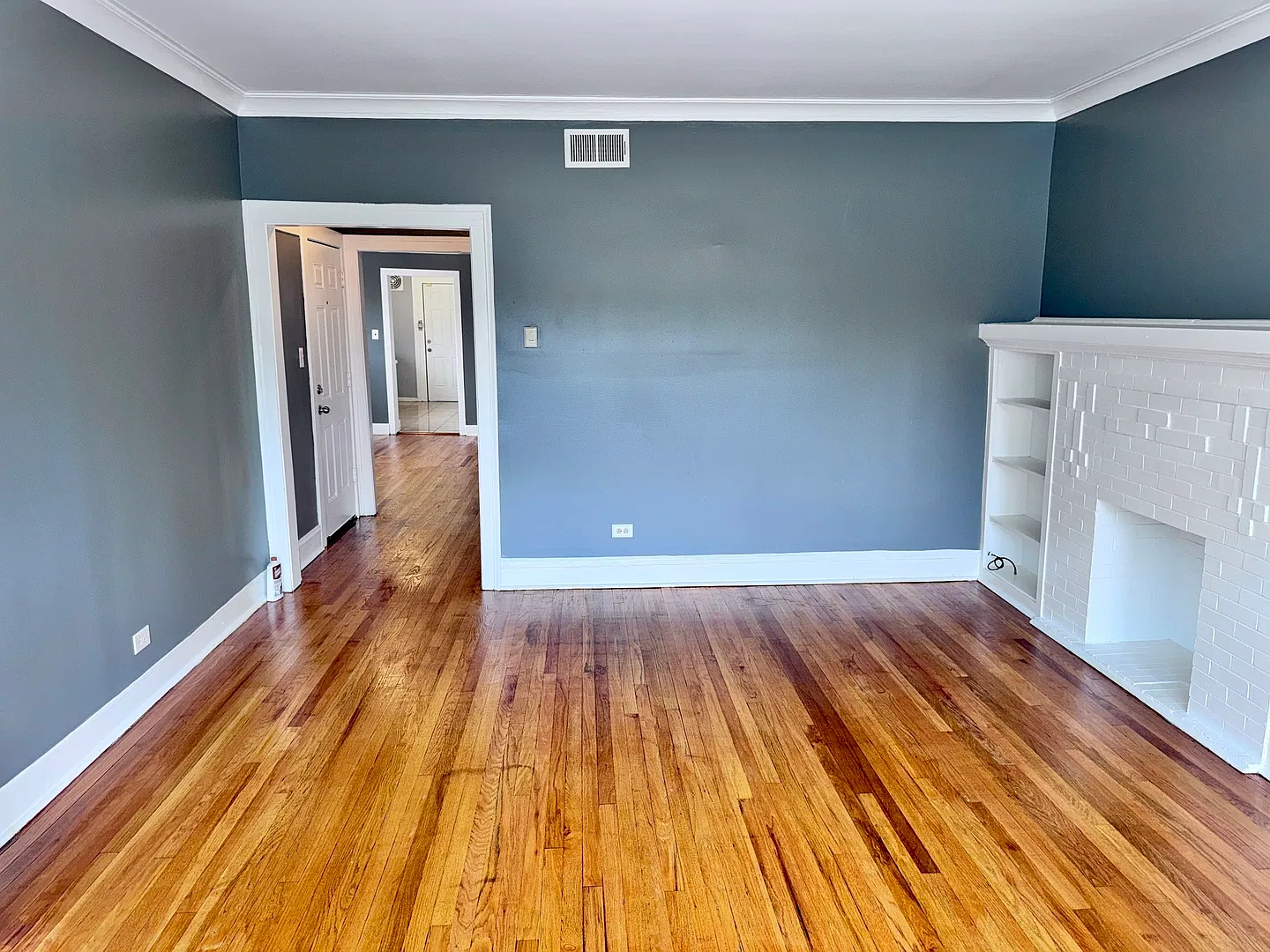 2 bed, 1400 sqft, $1,500 — Photo 4