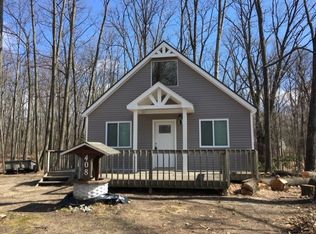 408 Sheffield Dr, Roscommon, MI 48653