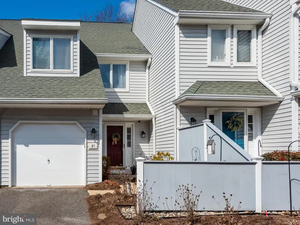 81 E Thomas Ct, Kennett Square, PA 19348