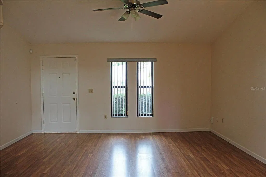 2 bed, 2.0 bath, 925 sqft, $1,650 — Photo 4