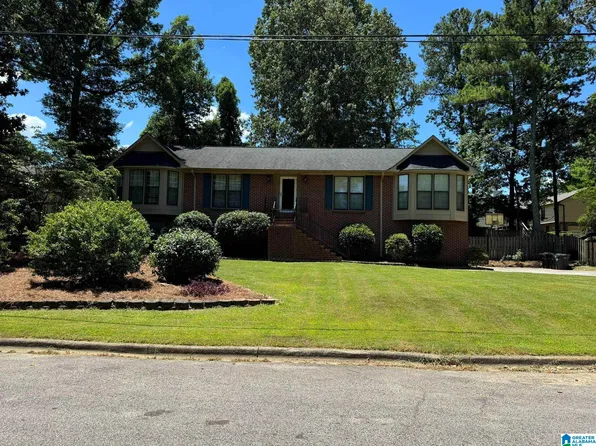 3405 Hollingswood Cir, Birmingham, AL 35243