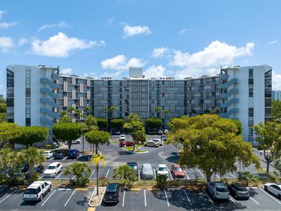 20400 W Country Club Drive #310, Aventura, FL, 33180