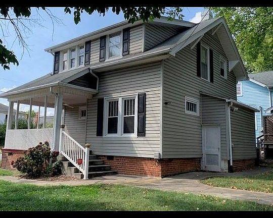 2nd image of 219 College Ave