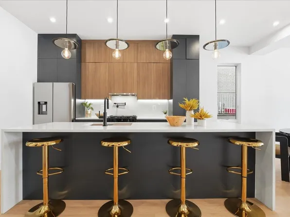 105 Laidlaw Avenue image 1 of 31