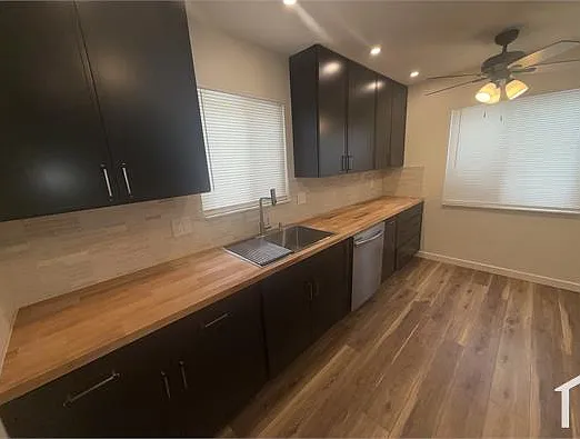 7643 Rivard Ave — Photo 11