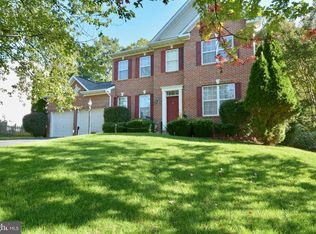 3038 Desert Palm Ct, Dumfries, VA 22026