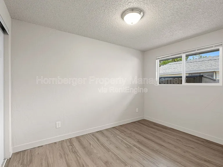3939 N Mayfair St — Photo 15