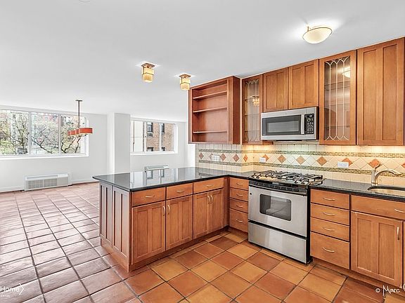 4th image of 345 E 93rd St #2FG