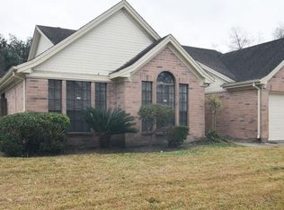 1003 Saint John Dr, Pearland, TX 77584