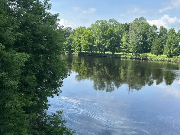 83 Lincoln Street, Dover-Foxcroft, ME 04426