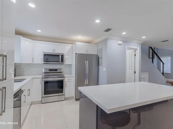 9425 NW 114th Ln #3, Hialeah Gardens, FL 33018