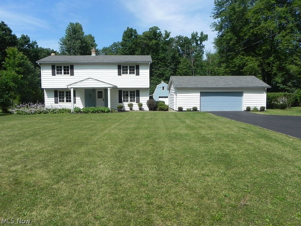 1st image of 8840 Woodland Dr