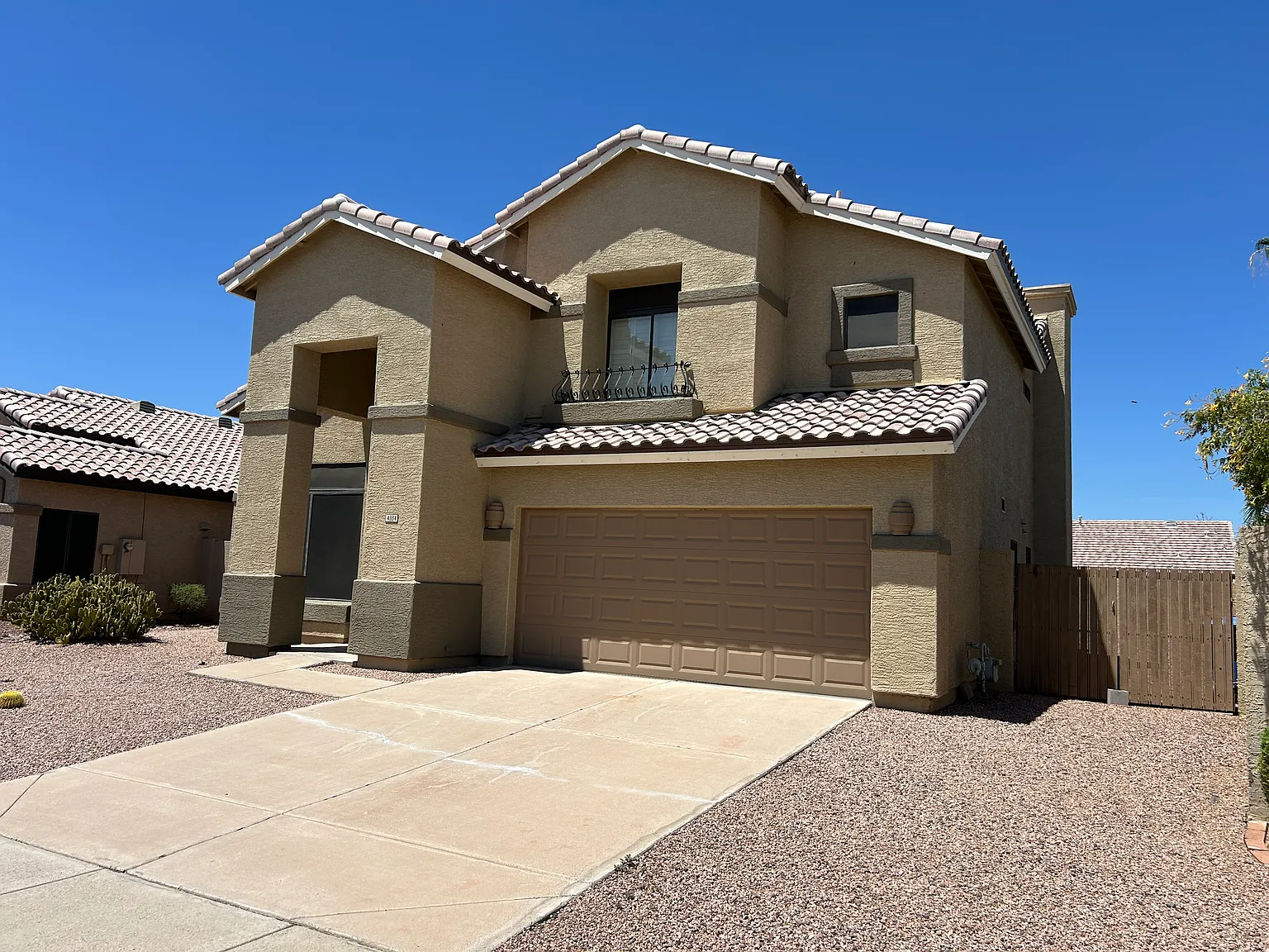 3 bed, 2.5 bath, 2231 sqft, $2,750 — Photo 3