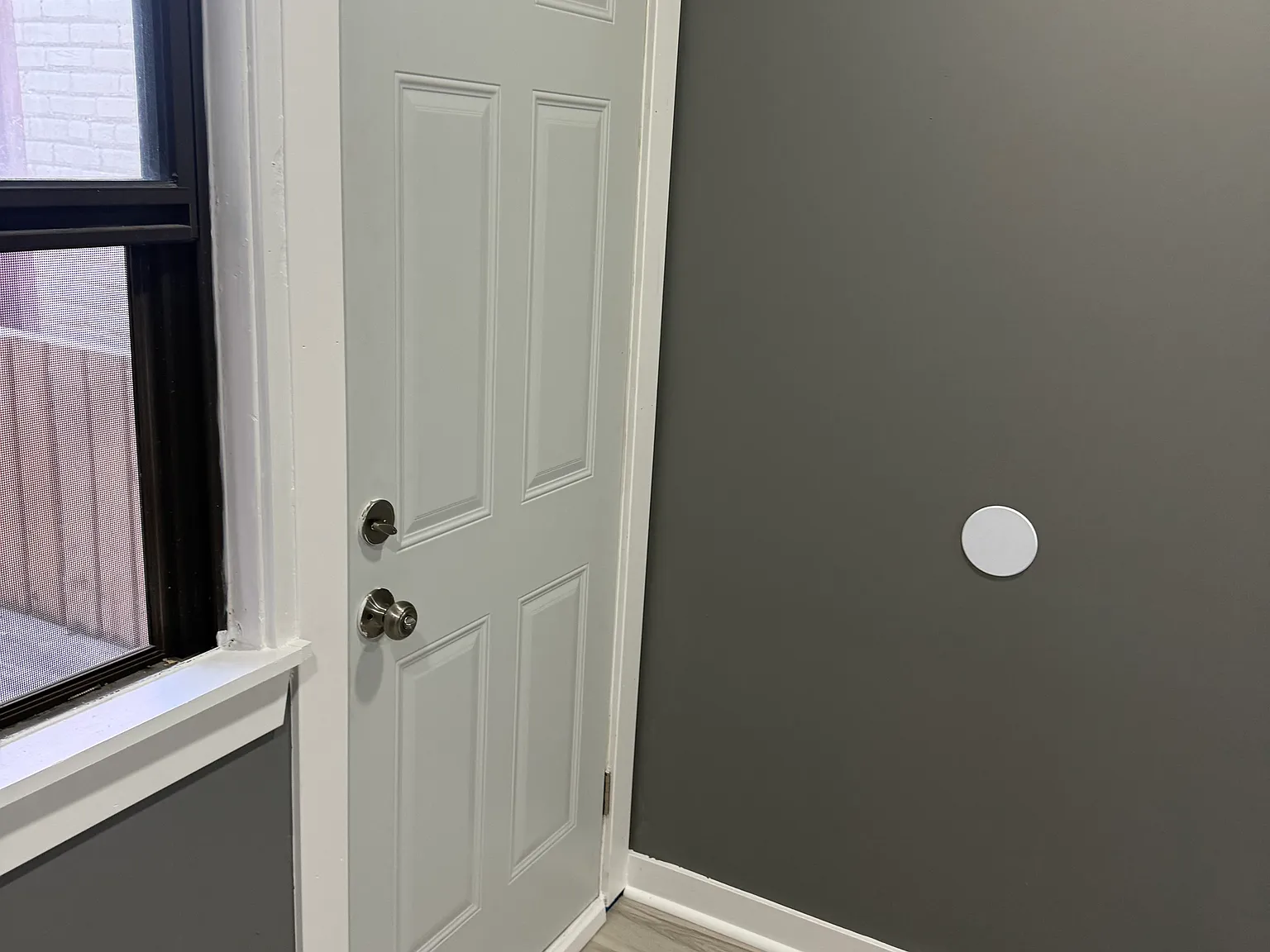 3 bed, 1045 sqft, $1,650 — Photo 3