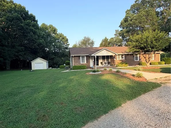 823 Abbott Rd, Henderson, NC 27537