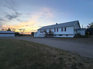 9 Main Street, Corinth, ME 04427