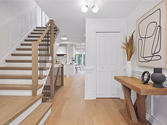 4th image of 4159 Spruce Ave