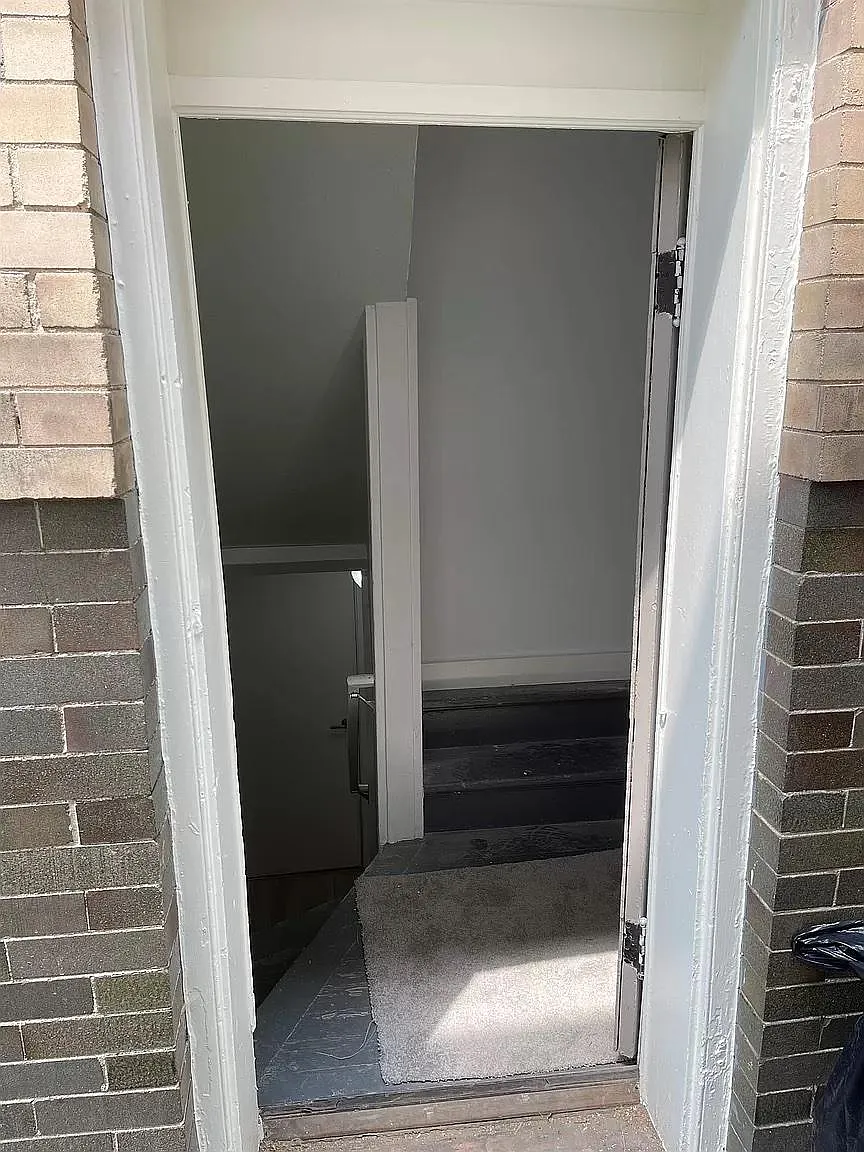1 bed, 1000 sqft, $1,350 — Photo 4