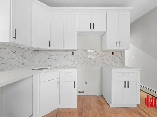 1703 East 46th Street image 7 of 21