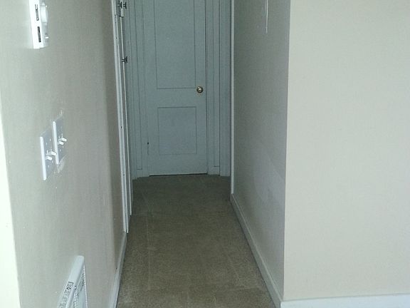 3rd image of 10244 NE 68th Pl