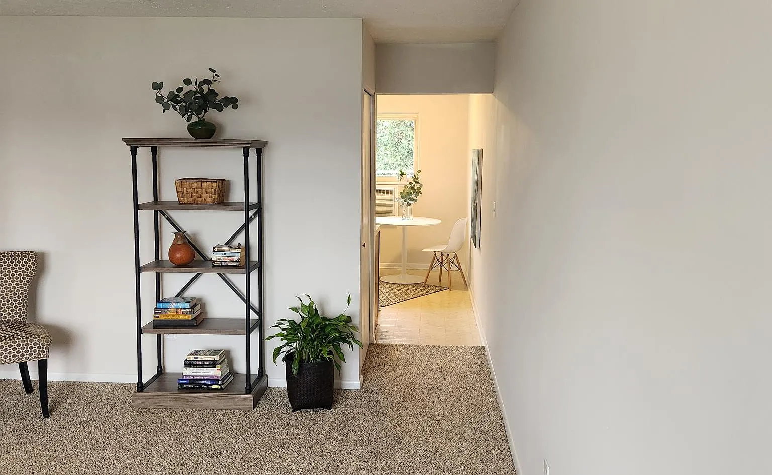227 Ash St — Photo 3