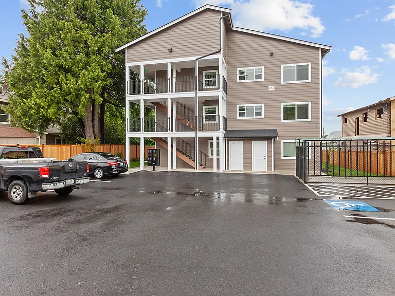 Yakima Apartments — Photo 9