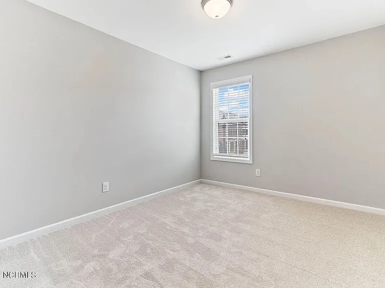 503 Dragby Ln — Photo 15