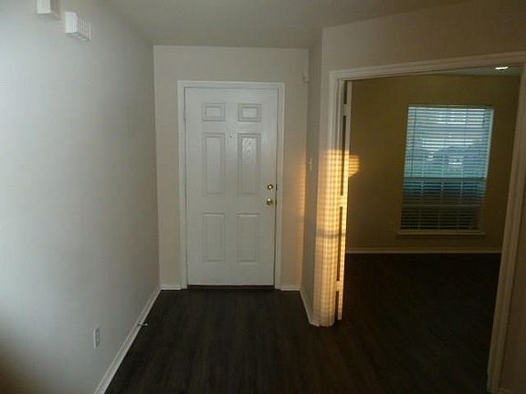 2nd image of 9433 Pastime Ct