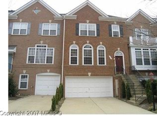 1886 Crescent Park Dr, Reston, VA 20190