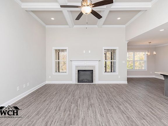 4th image of 330 Creekside Dr