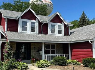 W150N10039 Windsong Cir W, Germantown, WI