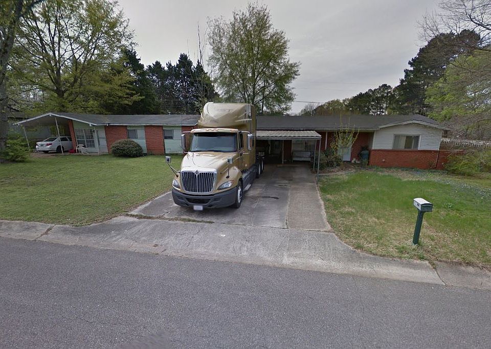 2nd image of 2121 Griffith Dr NW