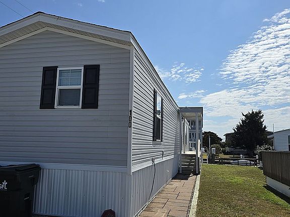 2nd image of 100 Shore Dr #Ii