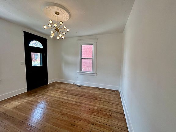 2nd image of 4116 Kirby Ave